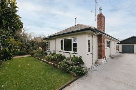 Photo of property in 14 Trent Avenue, Hokowhitu, Palmerston North, 4410