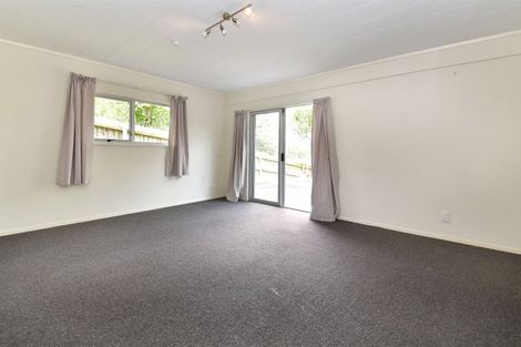 Photo of property in 27 Amorino Drive, Red Beach, 0932