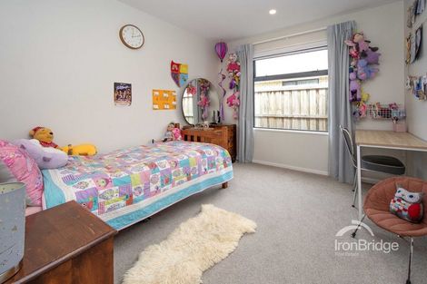 Photo of property in 32 Broadway Parade, Rolleston, 7615