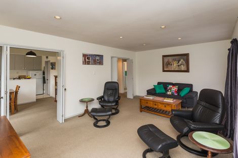 Photo of property in 2/90 Proctor Street, Papanui, Christchurch, 8053