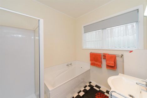 Photo of property in 60 Johnson Street, Bulls, 4818