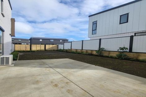 Photo of property in 34 Cessna Crescent, Mangere, Auckland, 2022