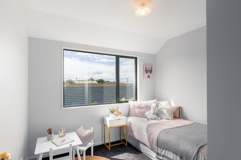 Photo of property in 37 Larnach Street, Waimairi Beach, Christchurch, 8083