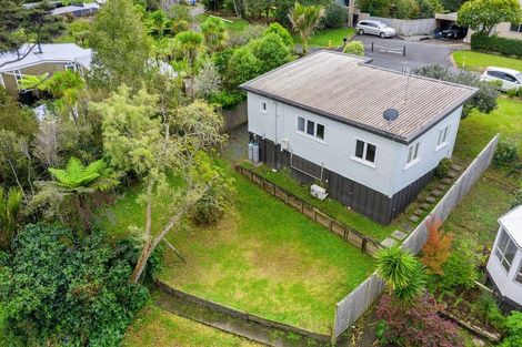 Photo of property in 49 Chatham Avenue, Paremoremo, Auckland, 0632