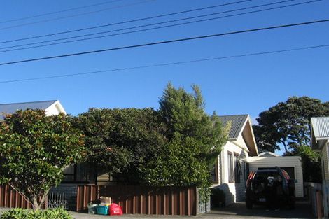 Photo of property in 4 Roxburgh Grove, Petone, Lower Hutt, 5012