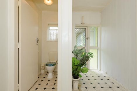 Photo of property in 12 Birmingham Street, Takaro, Palmerston North, 4412