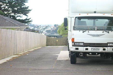 Photo of property in 177a Waimumu Road, Massey, Auckland, 0614