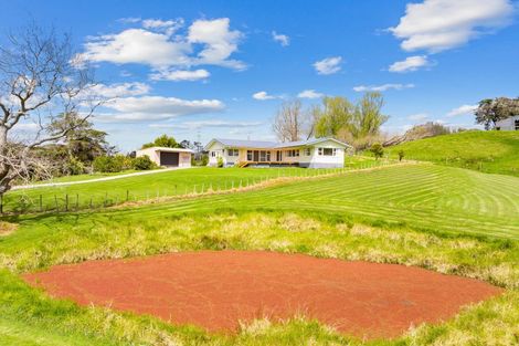 Photo of property in 20 Lupis Way, Kaiwaka, 0573