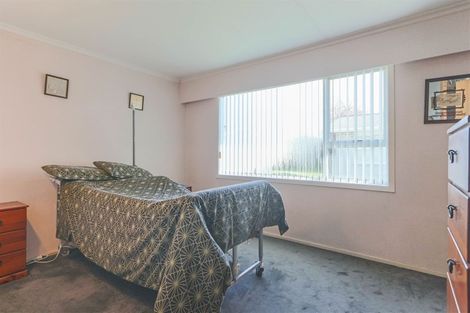 Photo of property in 5 Kowhai Street, Inglewood, 4330