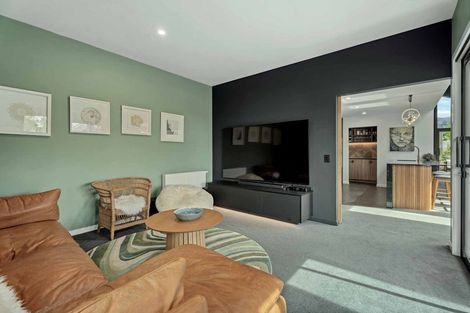 Photo of property in Wooing Tree Vineyard Ltd, 2 Blondie Drive, Cromwell, 9310