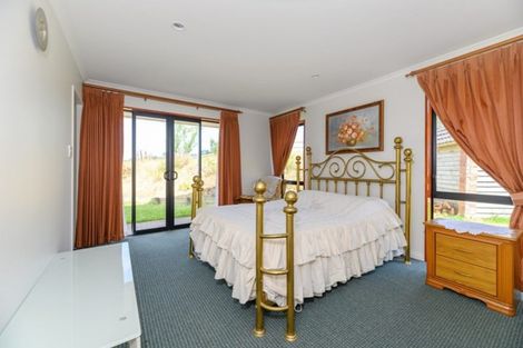 Photo of property in 260 State Highway 16, Kumeu, 0892