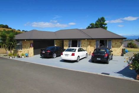 Photo of property in 52 Ngawhatu Road, Stoke, Nelson, 7011