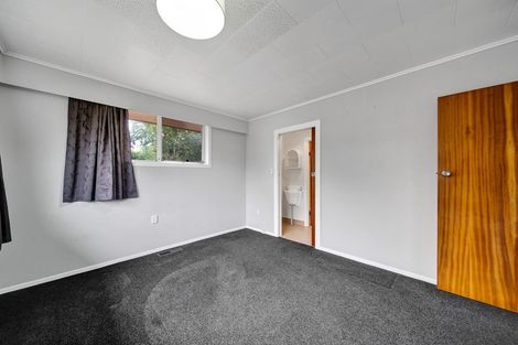 Photo of property in 4 Climie Crescent, Hawera, 4610