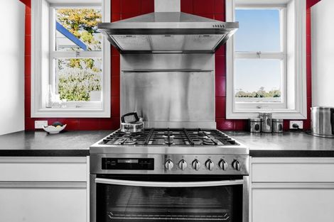 Photo of property in 272 Saunders Road, Okato, New Plymouth, 4381