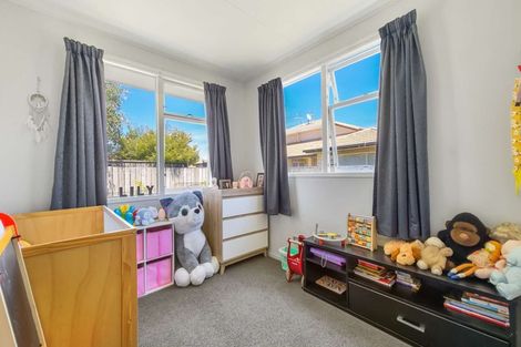 Photo of property in 91 Aquarius Drive, Kawaha Point, Rotorua, 3010