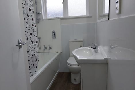 Photo of property in 11 Oak Street, Ebdentown, Upper Hutt, 5018