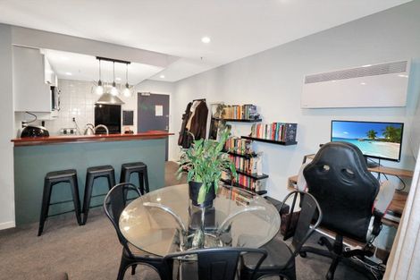 Photo of property in Terrace Heights Apartments, 2g/163 The Terrace, Wellington Central, Wellington, 6011