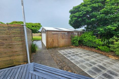 Photo of property in 9 Sackville Street, Fitzroy, New Plymouth, 4312