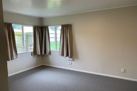 Photo of property in 127 Shifnal Drive, Randwick Park, Auckland, 2105