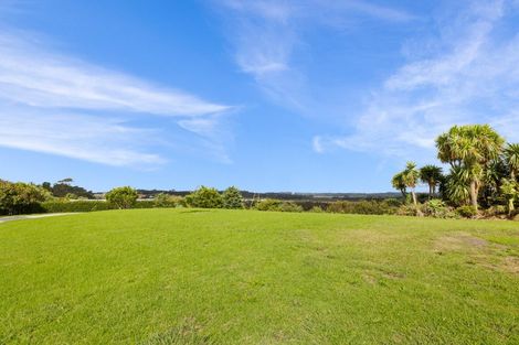Photo of property in 1996b Cove Road, Mangawhai, 0573