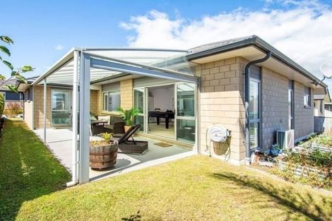 Photo of property in 28 Excelsa Place, Papamoa Beach, Papamoa, 3118