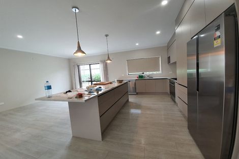 Photo of property in 9 Deol Drive, Pukekohe, 2120