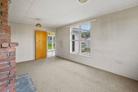 Photo of property in 65b Endeavour Street, Marfell, New Plymouth, 4310