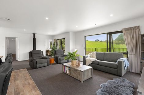 Photo of property in 64 Ruapuke Road, Raglan, 3296