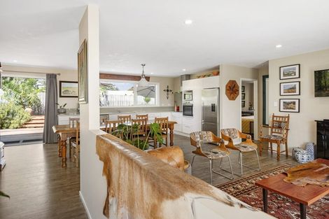 Photo of property in 30 Charlotte Drive, Omokoroa, 3114