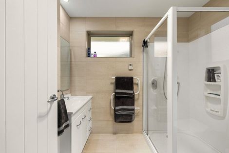 Photo of property in 33 Sylvan Street, Lake Hayes, Queenstown, 9304