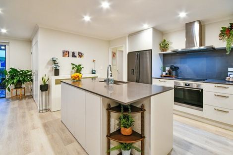 Photo of property in 18 Leathem Crescent, Pokeno, 2402