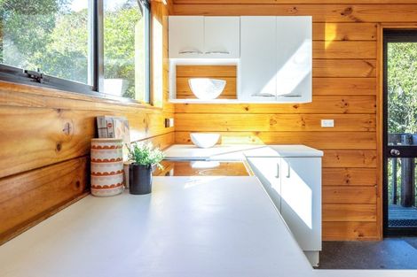 Photo of property in 16 Frank Street, Oneroa, Waiheke Island, 1081