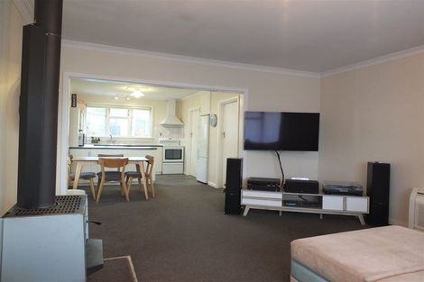 Photo of property in 36 Avenue Road, West End, Timaru, 7910