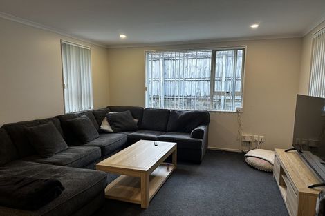Photo of property in 29 Kathleen Reece Place, Waiuku, 2123