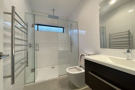 Photo of property in 39 Headland Drive, Long Bay, Auckland, 0630