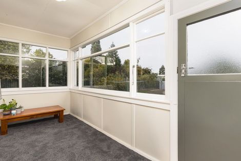 Photo of property in 6 Oxford Street, Waimate, 7924