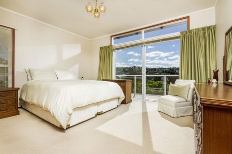 Photo of property in 15 Penning Road, Milford, Auckland, 0620