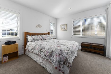 Photo of property in 1a Rogers Place, Kinloch, Taupo, 3377