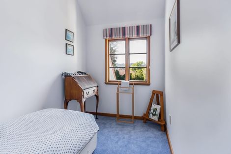 Photo of property in 27 Marina Grove, Hutt Central, Lower Hutt, 5010