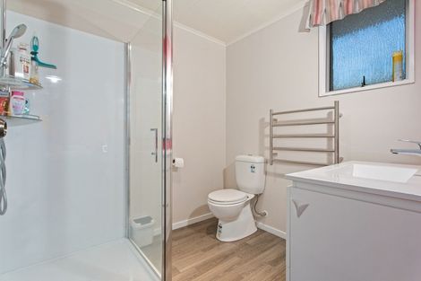 Photo of property in 35 Puriri Crescent, Edgecumbe, 3120