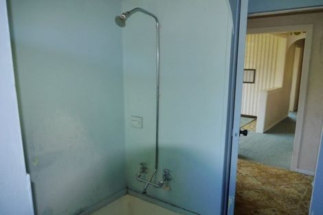 Photo of property in 466 South Road, Omata, New Plymouth, 4374