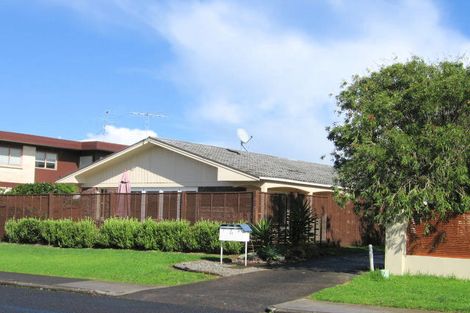 Photo of property in 1/113 Clovelly Road, Bucklands Beach, Auckland, 2012