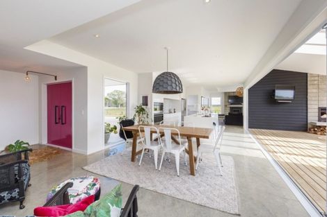 Photo of property in 1079 Lockwood Road, Kairanga, Palmerston North, 4475