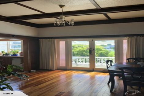 Photo of property in 28 Thackeray Street, Hamilton Lake, Hamilton, 3204