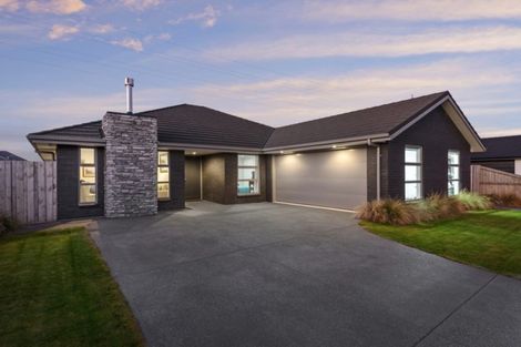 Photo of property in 32 Parklea Avenue, Halswell, Christchurch, 8025