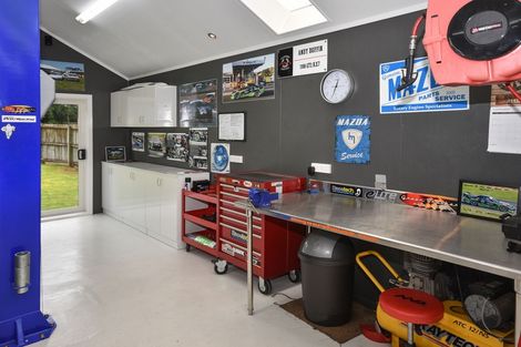 Photo of property in 5 Glencairn Place, Buckland, Pukekohe, 2677