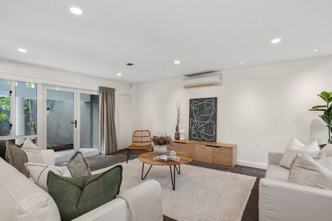 Photo of property in 19 Enticott Place, Huntsbury, Christchurch, 8022