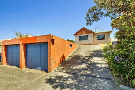 Photo of property in 27 Jackson Street, College Estate, Whanganui, 4500