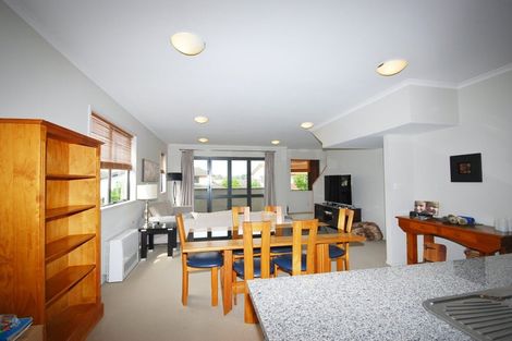 Photo of property in 22 Greenbough Lane, Greenhithe, Auckland, 0632