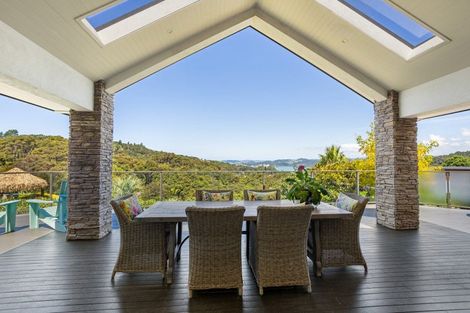 Photo of property in 80 Tarapatiki Drive, Whitianga, 3510